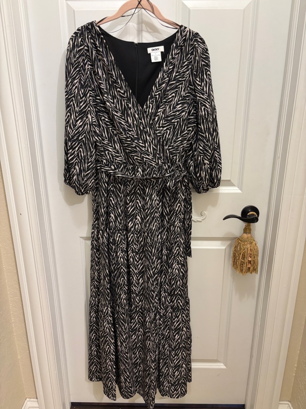 DKNY Black and White Printed Wrap Dress Size 10
